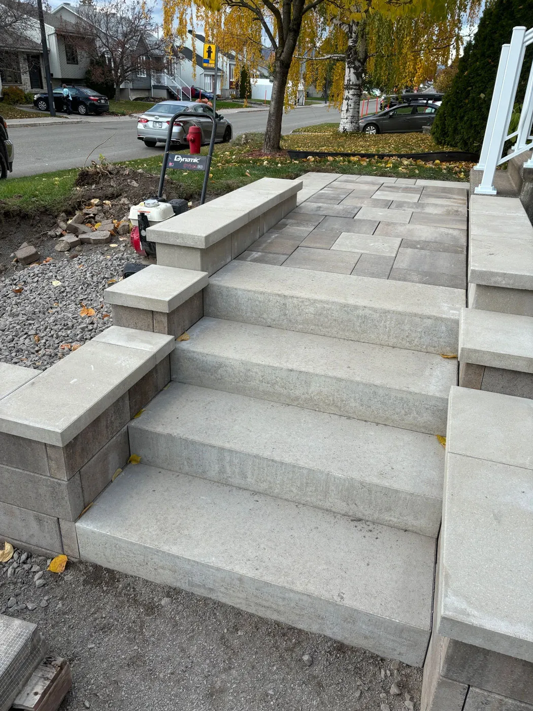 Service de pose de pavé-uni et de dalles